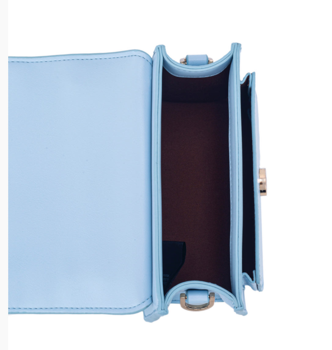 Cayman Pocket Structure