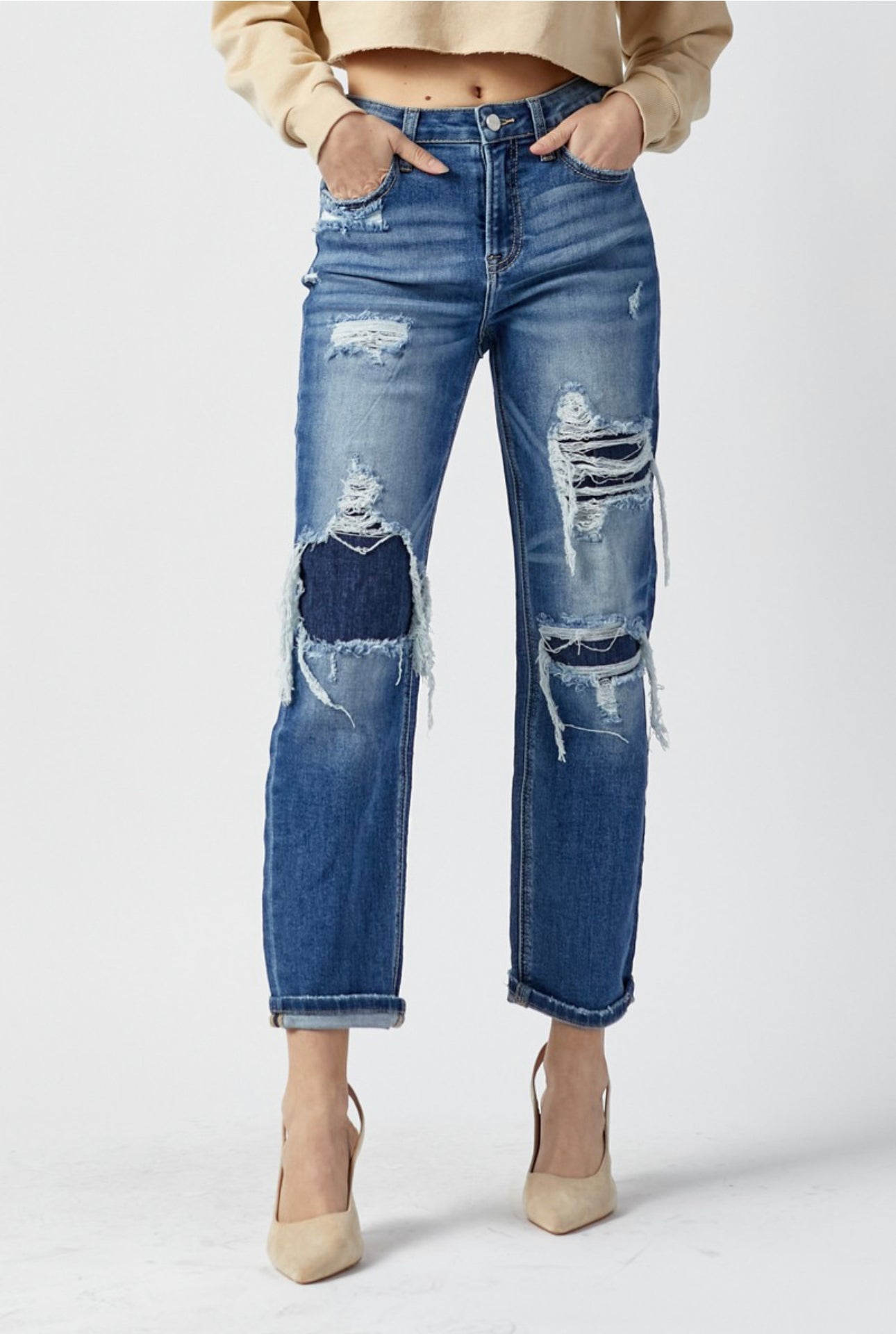 HIGH RISE PATCHED STRAIGHT JEANS