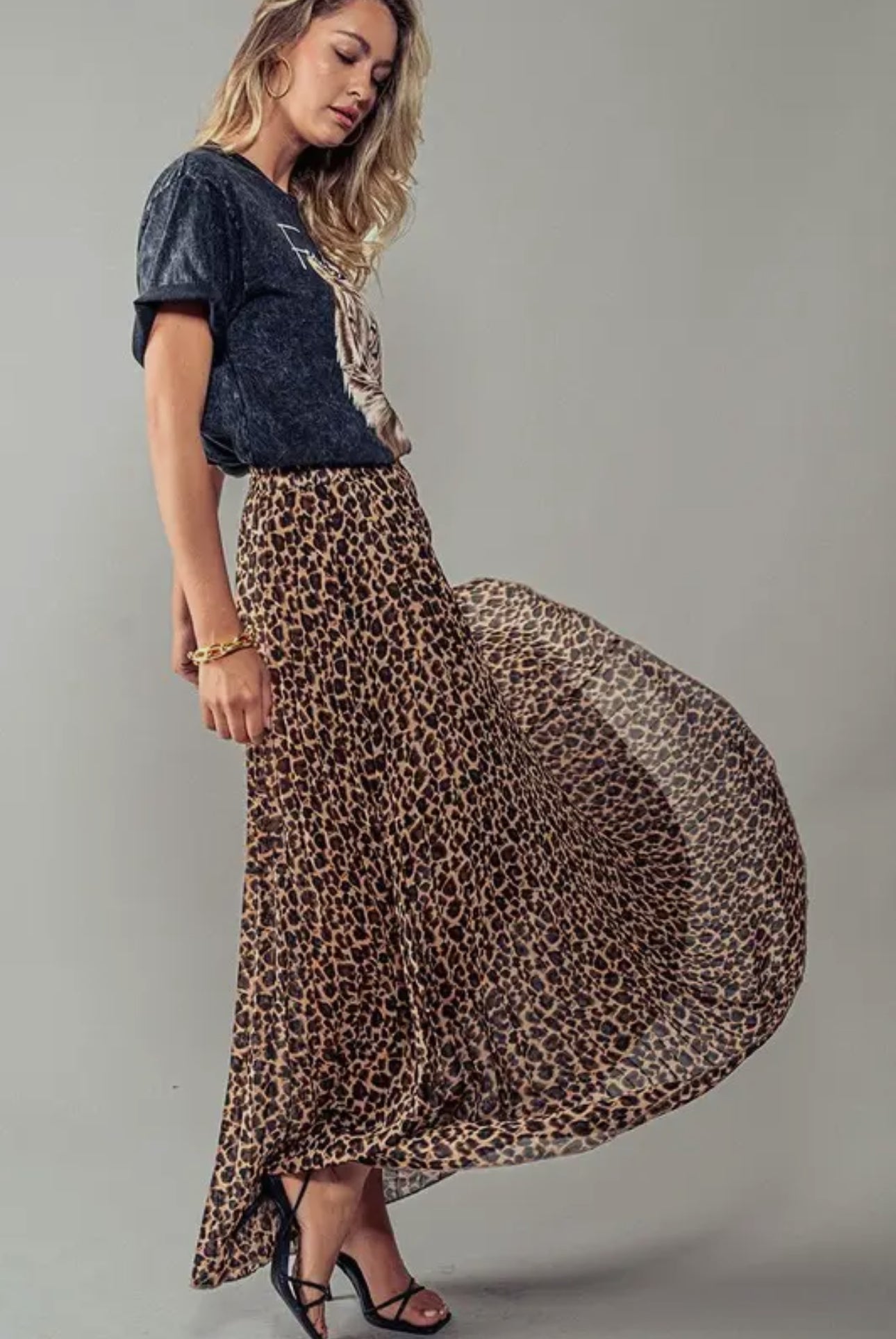 Leopard Midi skirt