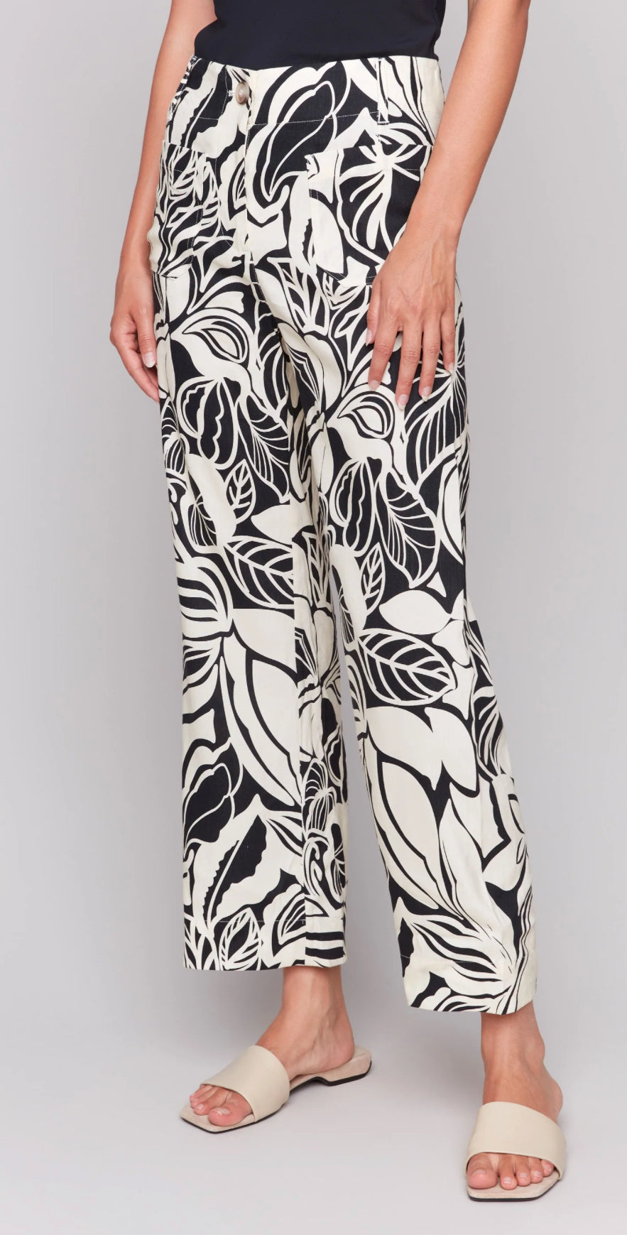 Printed Cropped Straight Leg Pant With Patch Pockets