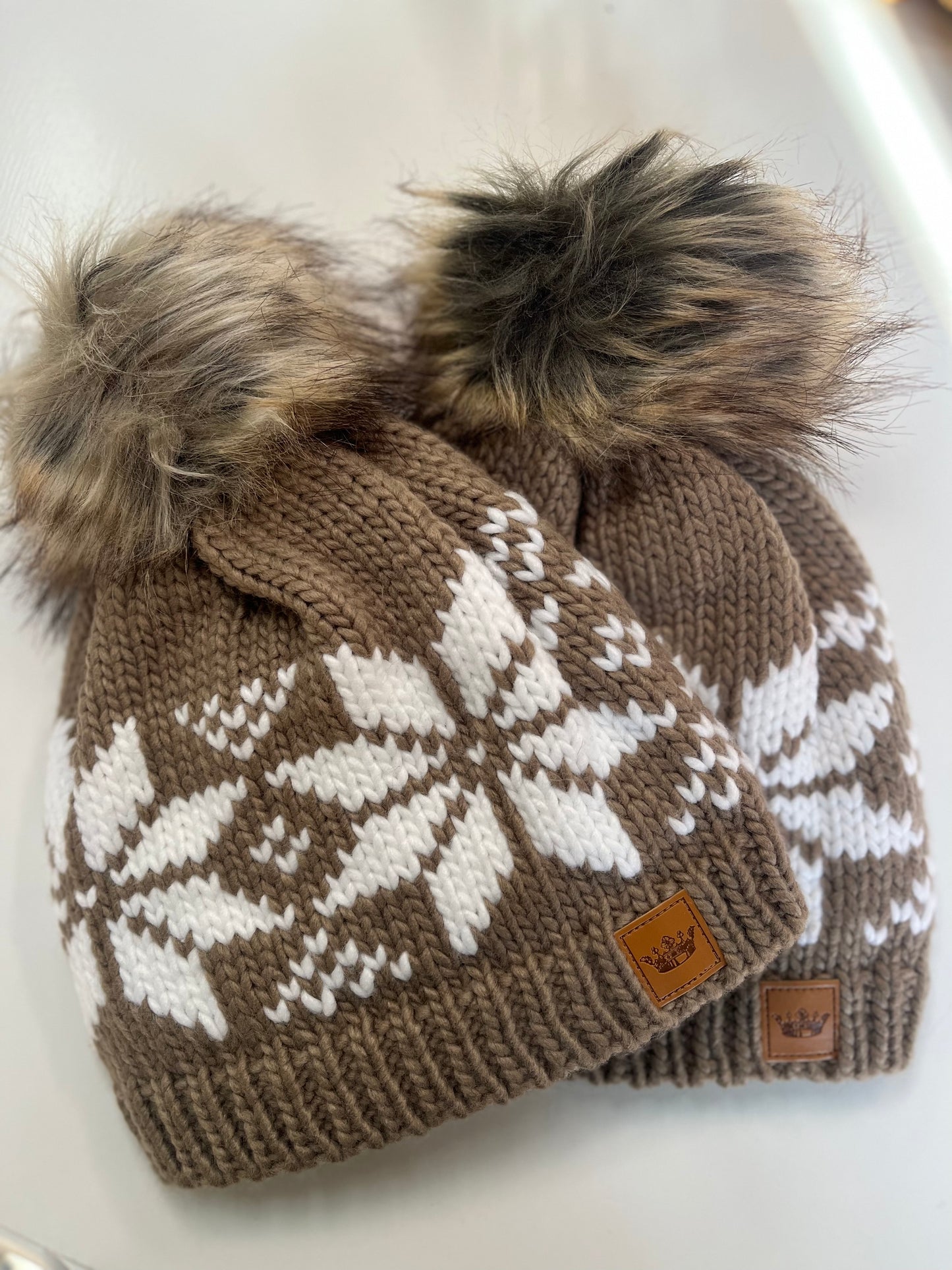 Pom Pom Knit Touque