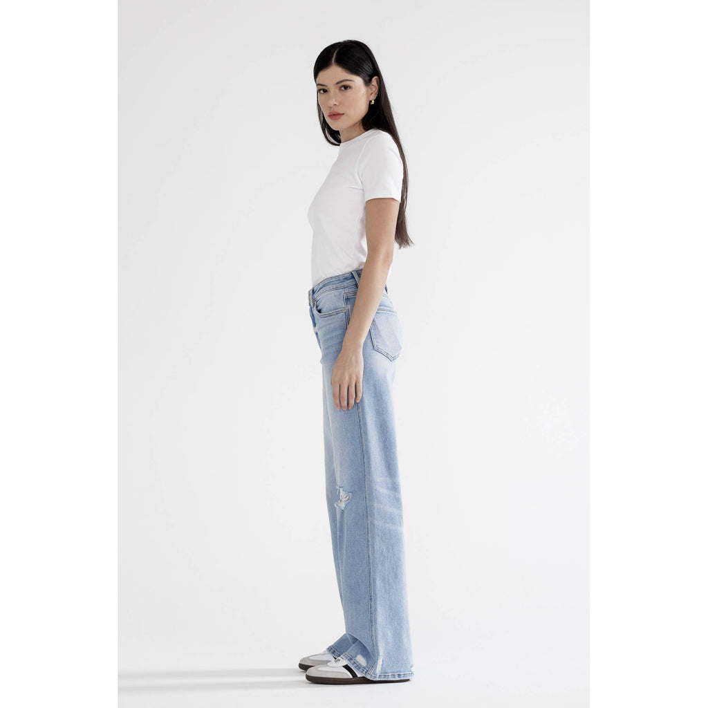 HIGH RISE WIDE WITH KNEE DISTRESSED