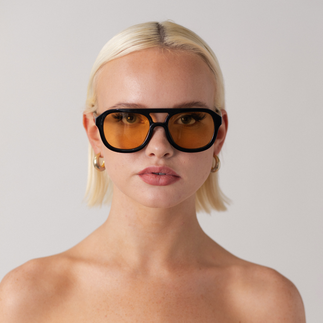 OLIVIA: Orange