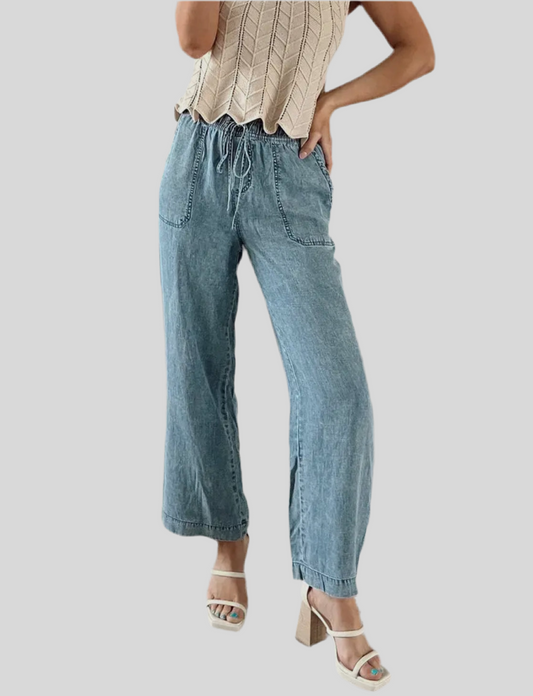 Mia Wash Drawstring Waist
Loose Straight Denim Pants