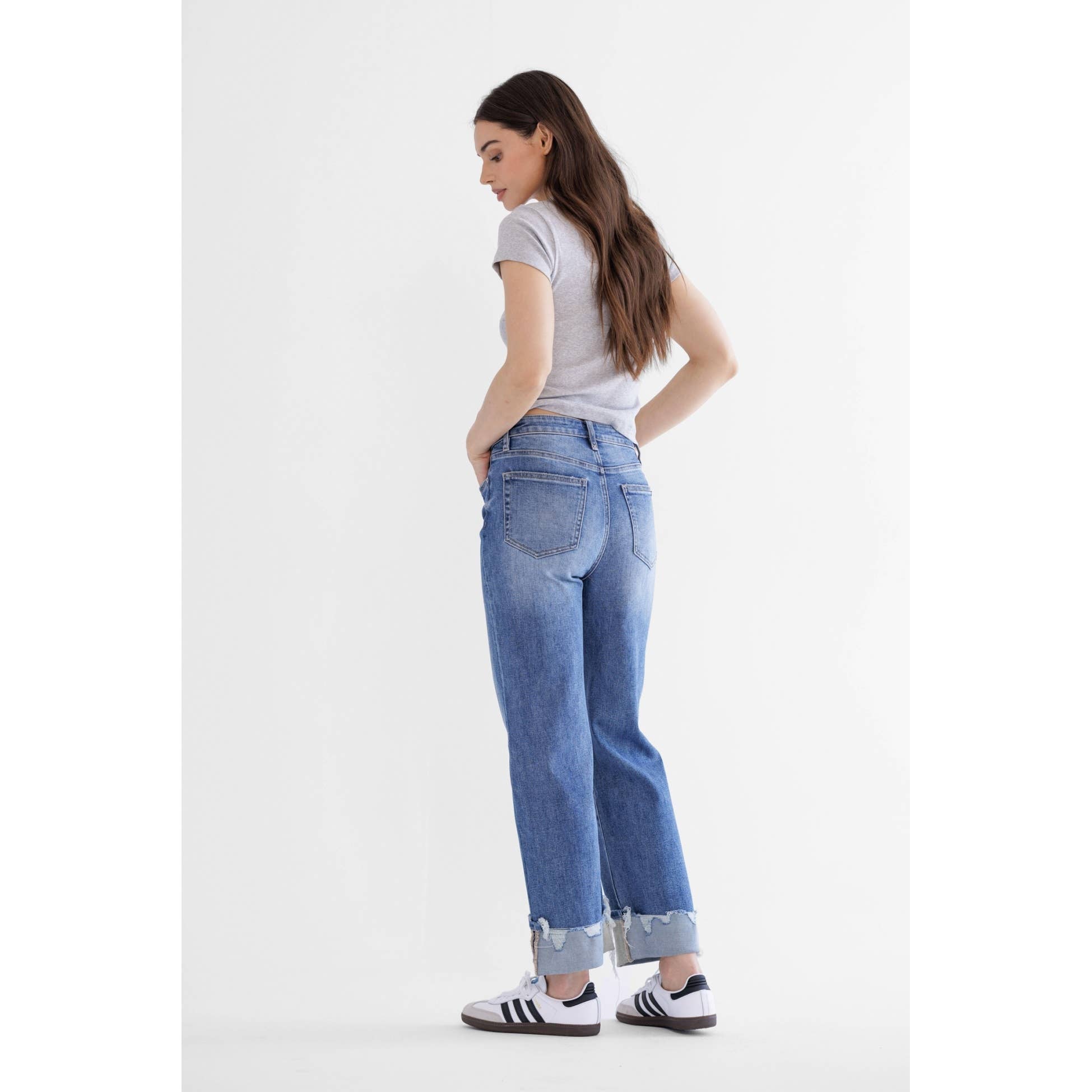 SUPER HIGH RISE RELAXED STRAIGHT CUFFED LEG