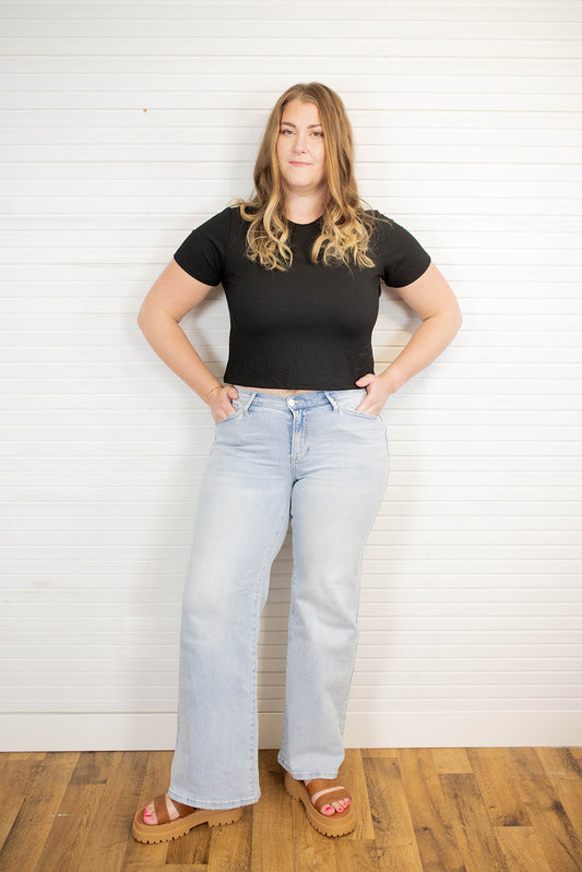 Dipped-V Wide Leg Jean